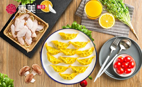 黃皮雞肉菌菇水餃